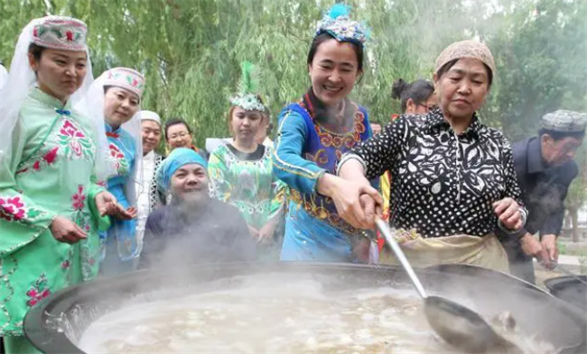 回族的传统节日有哪些节日和风俗