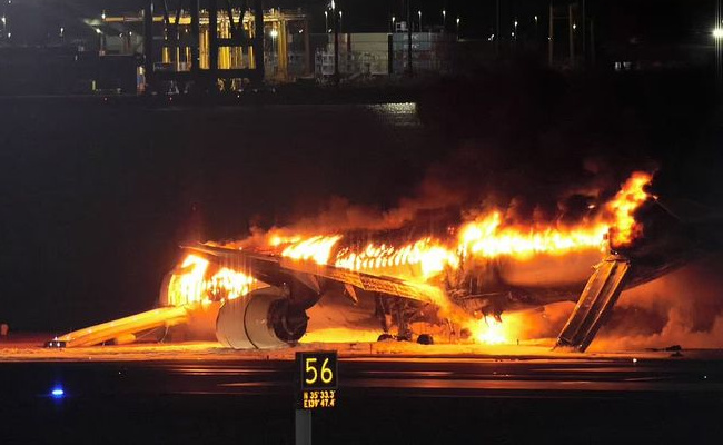 客机爆炸视频大全