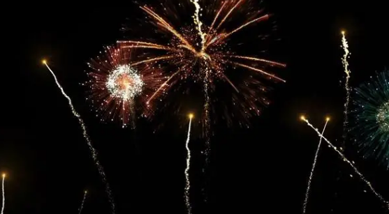 2024武汉禁燃烟花爆竹会放开吗2024年春节武汉哪些区域能放烟花(2021武汉能放烟花吗)