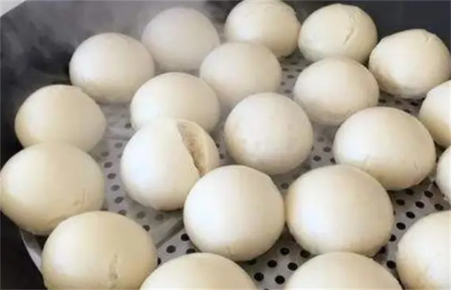 蒸馒头时应该用大火还是小火好(蒸馒头用大火还是小伙火)