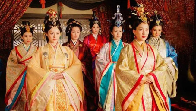 三妻四妾中的三妻是哪三妻四妾又是哪四妾说出来别不信(三妻四妾指什么)