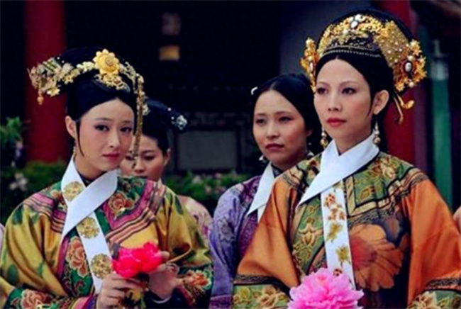 和康熙一起陪葬的都有谁