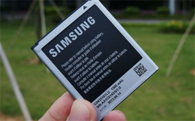 手机电池寿命一般几年