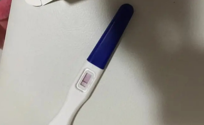 ​验孕棒多少天才可以验出来验孕棒怎么用(宫外孕验孕棒能测出来怀孕吗)
