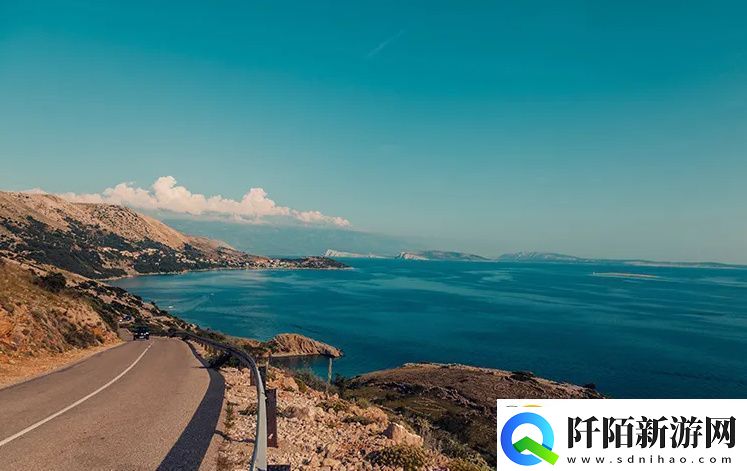 已满十八岁从此进入戴好耳机的奇妙世界